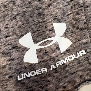 Under Armor men’s XL shorts